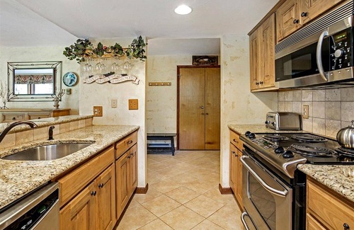 Vail Condo | Awesome location, super clean and sunny condo