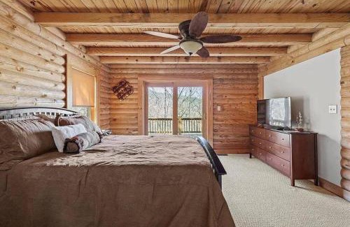 McGaheysville House | Awesome Log Cabin in Massanutten Resort