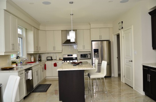 Welland House | Awesome Niagara Falls Getaway!