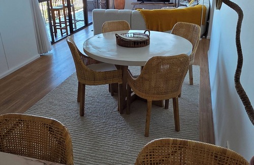 Wollongong CBD Apartment | Awesome outlook of Blue Mile Wollongong, beaches, pools, restaurants, harbour