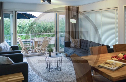 Municipality of Aalsmeer Boat Rental | Awesome Ship/boat in Aalsmeer With 2 Bedrooms and Wifi