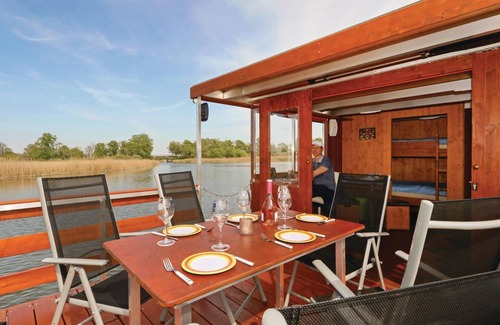 Radewege Boat Rental | Awesome ship in Radewege