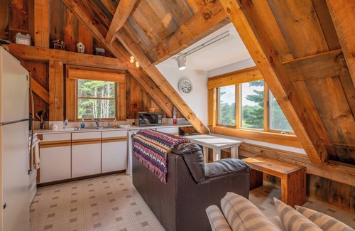 Sunday River Area Cabin | Awesome Views! 3 minute drive to the Sunday River liftsnSleeps 8