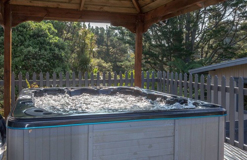 Coromandel Peninsula House | Awesome views and perfect base for fishing trips