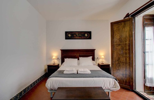 Old Town Apartment | AWESOME VIEWS & LOCATION IN OLD TOWN B