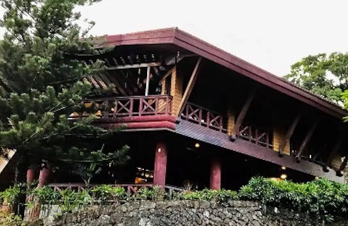 Laurel House | AXB Manor Tagaytay