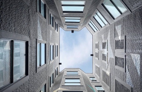 Union Square Hotel | Axiom Hotel, Mono Queen, High-Tech Suite, Fiber Optic WiFi, Smart TV
