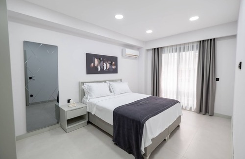 Cesme Apartment | Ayayorgi Residence Cesme, 1+1 Suit, Close to Ayayorgi Beach and Çeşme Marina