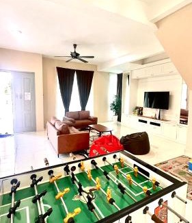 Durian Tunggal Villa | Ayer Keroh Melaka Private Pool villa