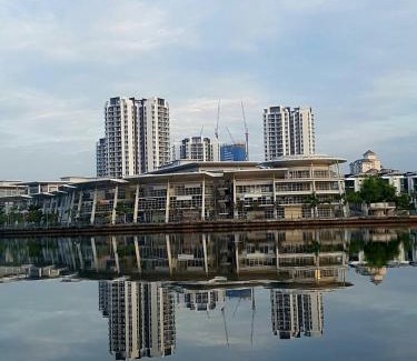 Putrajaya Apartment | Ayer8 Putrajaya Guesthouse Lakeview 3 Rooms
