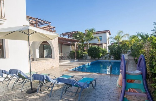 Ayia Thekla Villa | Ayia Napa Kymma Villa KY22 - a villa that sleeps 6 guests in 3 bedrooms