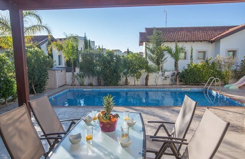 Ayia Thekla Villa | Ayia Napa Kymma Villa KY22 - a villa that sleeps 6 guests in 3 bedrooms