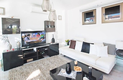 Ayia Thekla Villa | Ayia Napa Kymma Villa KY23 - a villa that sleeps 6 guests in 3 bedrooms