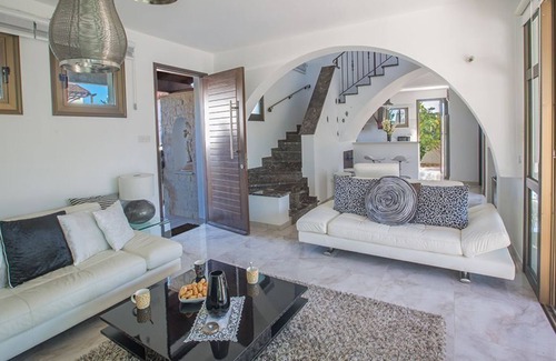 Ayia Thekla Villa | Ayia Napa Kymma Villa KY23 - a villa that sleeps 6 guests in 3 bedrooms