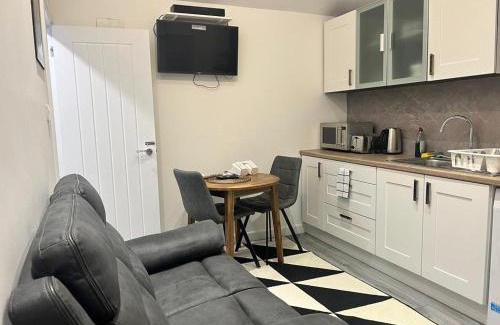 Ongar Apartment | AYOS