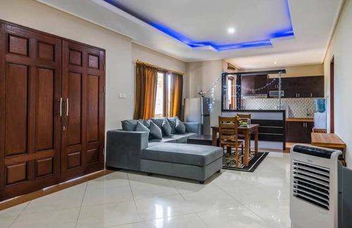 Lodtunduh Apartment | Azure House: the dive to bright holiday