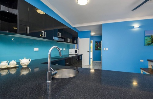 Arcadia House | Azure on Geoffrey Bay
