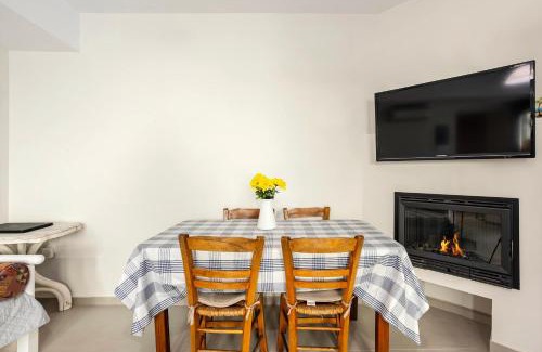 Petalidi Apartment | Azure Seaside Retreat in the Heart of Petalidi