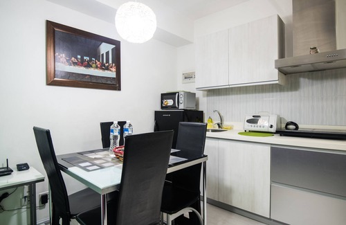 Don Bosco Apartment | Azure Tropical Paradise in your Backyard
