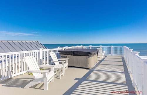 North Topsail Beach House | Azurelair - Ultra Luxurious 12 BR Home - Private Pool, Rooftop Deck with Hot