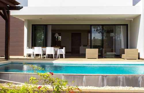 Roches Noires Apartment | Azuri Residences by Life in Blue