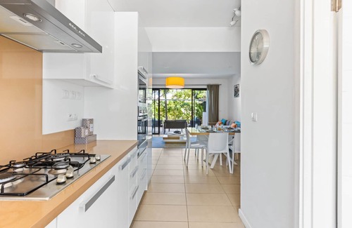 Roches Noires Apartment | Azuri Soliflore 13 - Three Bedroom Apartment, Sleeps 6