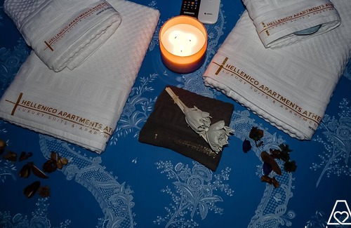 Kerameikos Apartment | B.1 LUXURY SUITE ACROPOLIS VIEW PRIVATE JACUZZI ON BALCONY NETFLIX