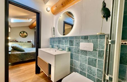 Le Thor Bed & Breakfast | B&B 2 Chambres d'hôtes Gai Félibre avec Piscine et Jacuzzi
