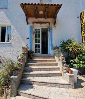 Massa Hotel | B&B alberta