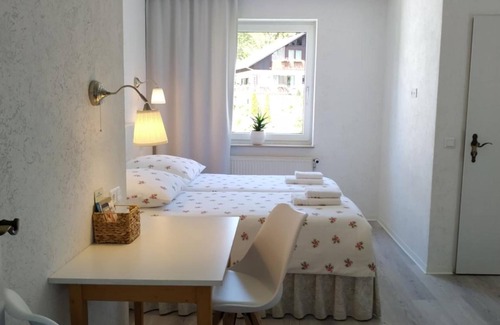 Elkeringhausen Bed & Breakfast | B&B Am Knittenberg