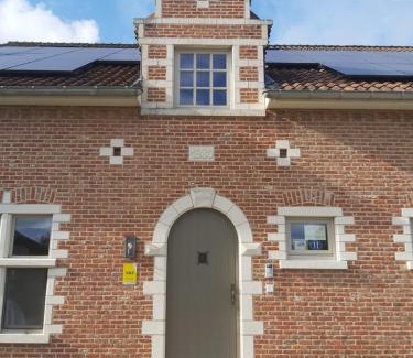 Maasmechelen Bed & Breakfast | B&B Asmara