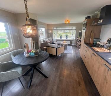 Blankenham Apartment | B&B bij de Roosjes