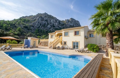 La Vall de Laguar Apartment | B&B Casa Lennisa, Fleix room