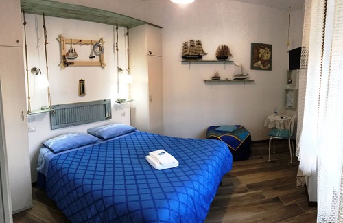 Crotone Bed & Breakfast | B&B Castello - Crotone: rooms and apartments near the promenade
