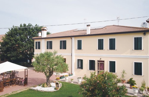 Bellombra Hotel | B&B Corte Burchio