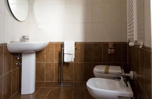 L'Aquila Bed & Breakfast | [B&B Costa Masciarelli] 3 Suites in the center of the city - Wi-Fi - A/C - View