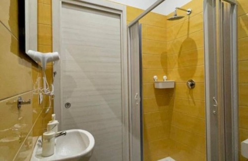 Volla House | B&B D'Aponte Home: Double/Twin Room with Single Beds