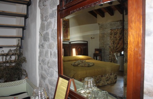 Pontremoli Bed & Breakfast | B&B Eremo Gioioso - Il Castagno room