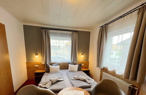 Hagnau House | B&B Fliegerhäusle Hagnau 24-hour self-check-in hotel