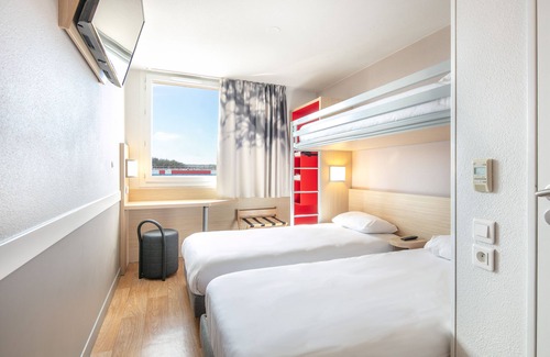Chesnes Hotel | B&B HOTEL Lyon Aéroport St Quentin Fallavier