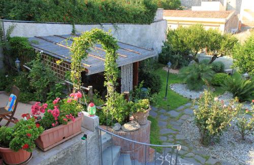 Milazzo Bed & Breakfast | B&B L'Antico Borgo