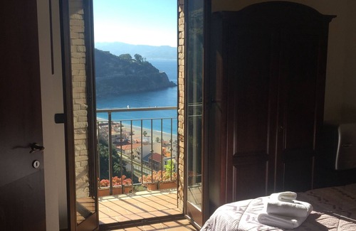 Scilla Bed & Breakfast | B&B La Bastia