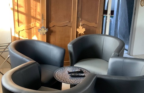 La Louviere House | B&B Le Castillon