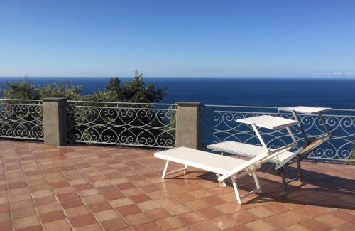 Montemarcello Bed & Breakfast | B&B Le Palme