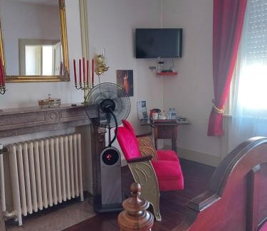 Calais Bed & Breakfast | B & B Les Secrets des Loges
