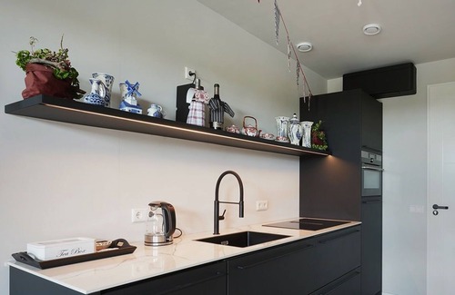 Bunschoten Bed & Breakfast | B&B on the Zuyderzee overlooking the new Port of Bunschoten Spakenburg
