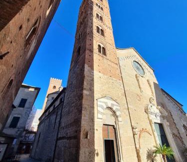 Albenga Bed & Breakfast | B&B Residenza d'epoca "La nostra casa tra le torri"