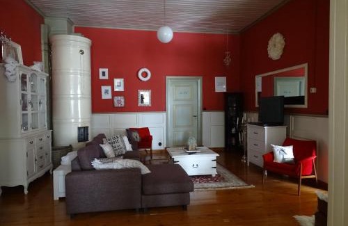 Vanhahovi Bed & Breakfast | B&B Savikon Kartano