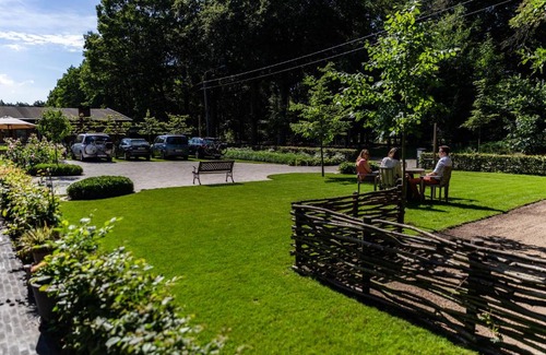 Oosteeklo Bed & Breakfast | B&B 't Heirweggoed