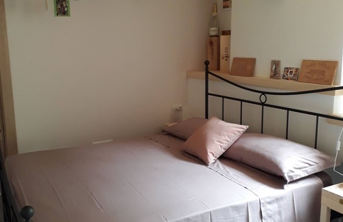 Chiavenna Bed & Breakfast | B&B Vecchiascuola di Pianazzola, apartments and rooms for rent in a school